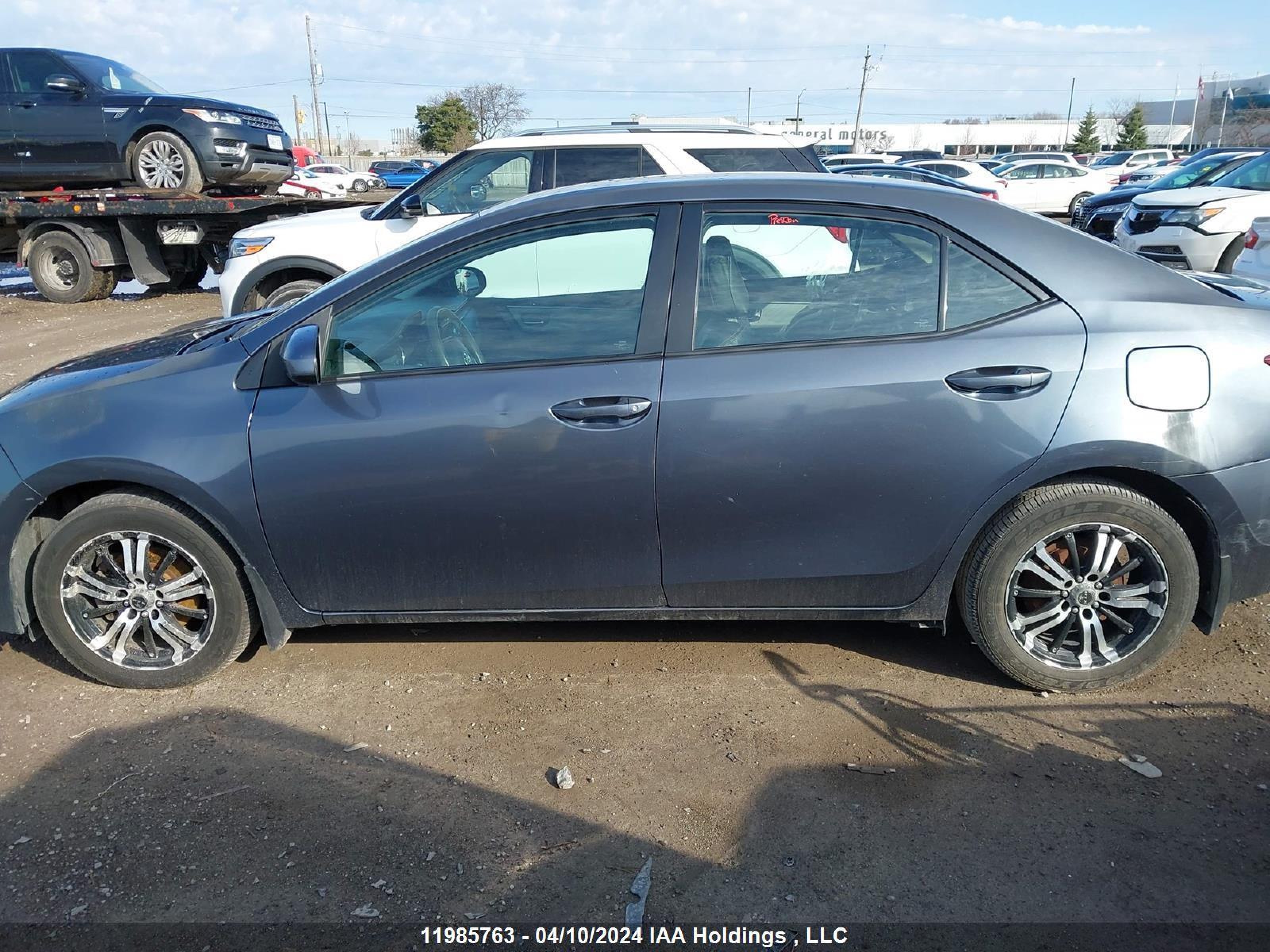 Photo 13 VIN: 2T1BURHE6FC422192 - TOYOTA COROLLA 