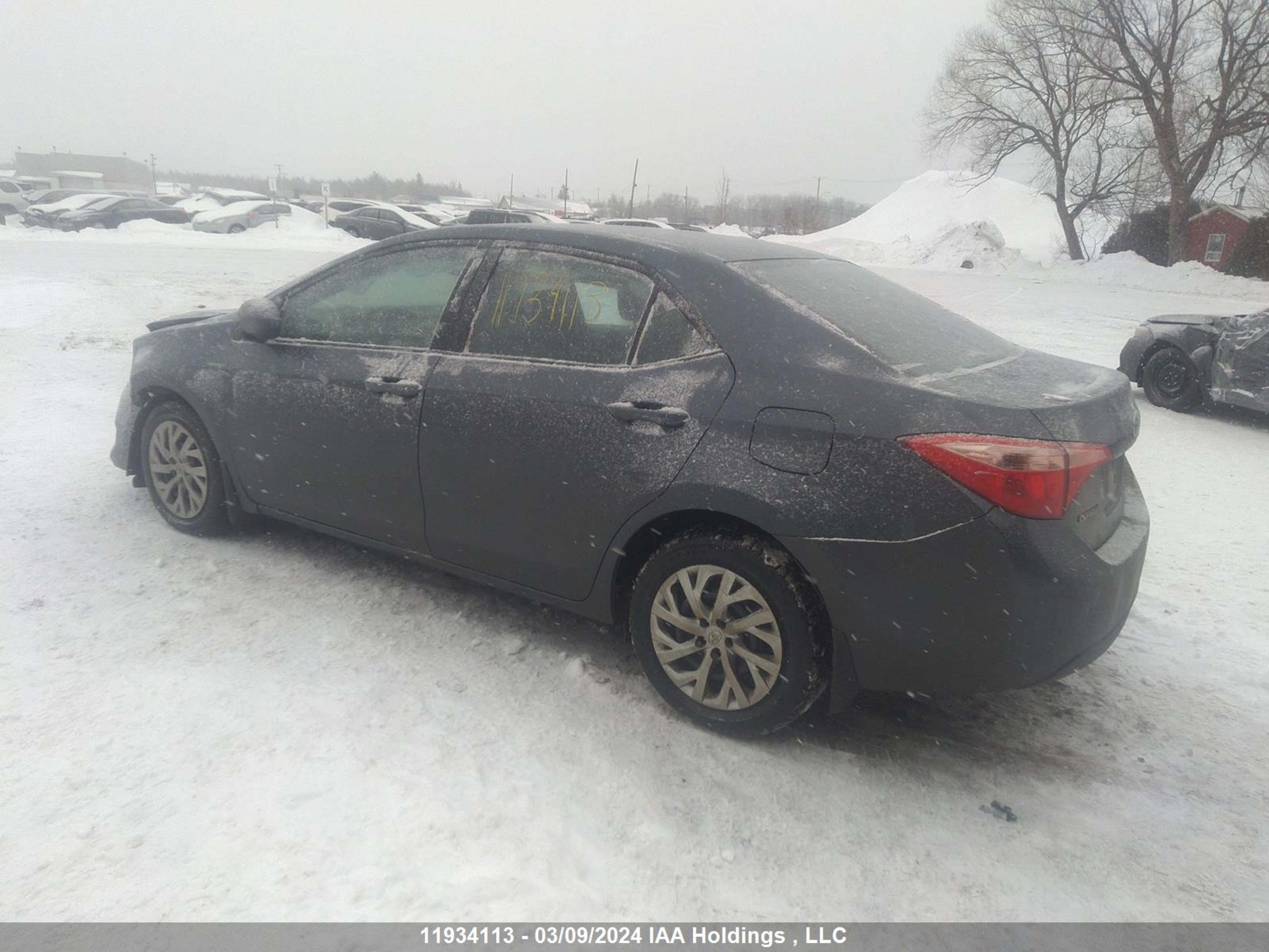 Photo 2 VIN: 2T1BURHE6HC761053 - TOYOTA COROLLA 