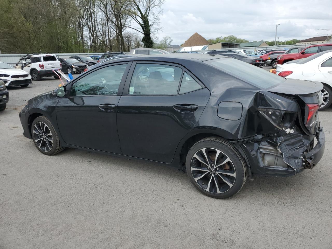 Photo 1 VIN: 2T1BURHE6JC013764 - TOYOTA COROLLA 