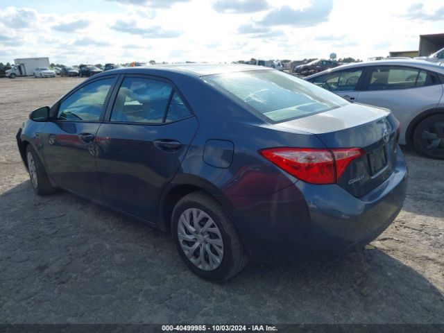 Photo 2 VIN: 2T1BURHE6JC017443 - TOYOTA COROLLA 