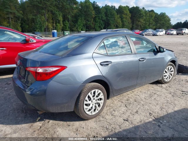 Photo 3 VIN: 2T1BURHE6JC017443 - TOYOTA COROLLA 