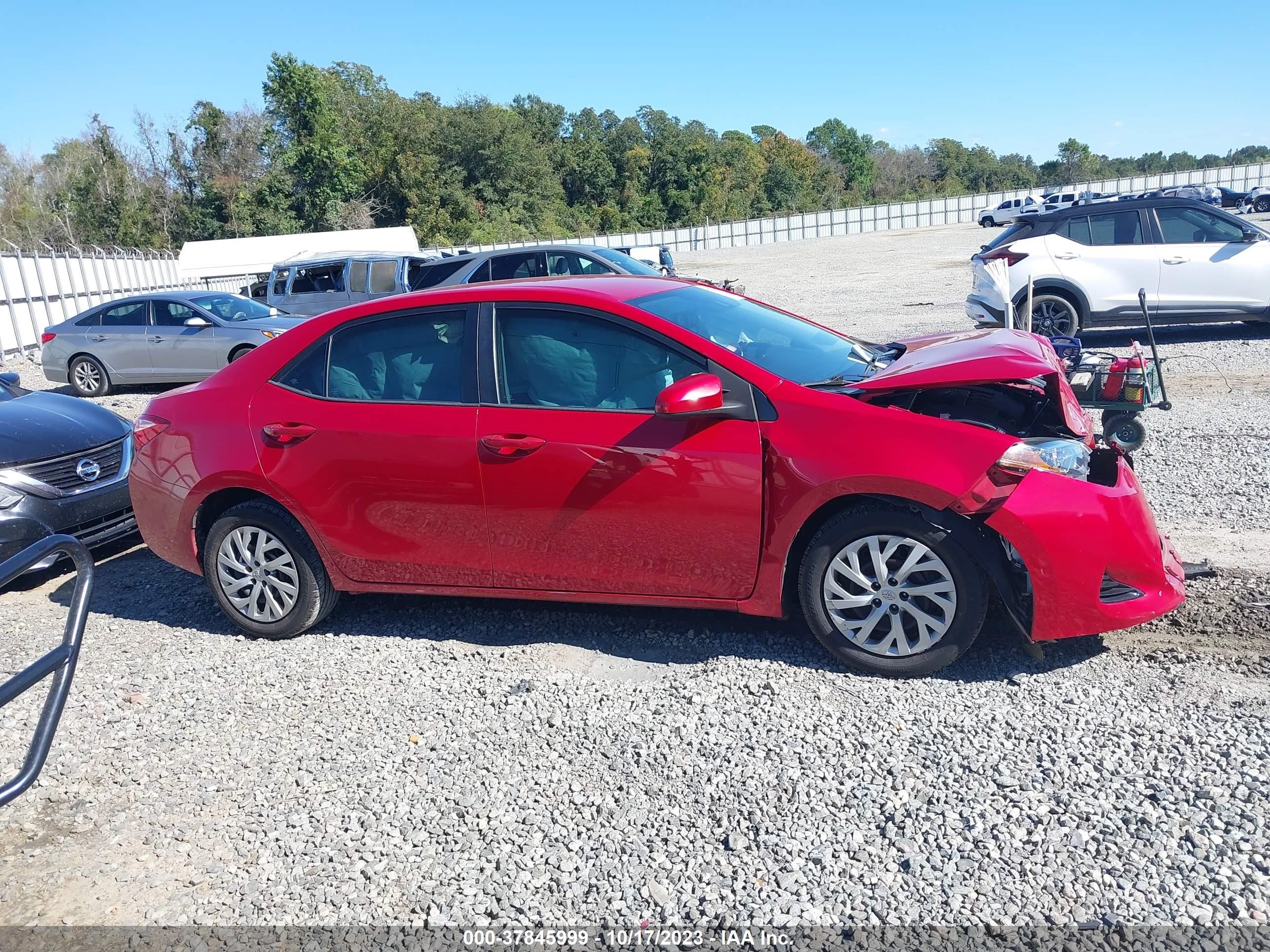 Photo 12 VIN: 2T1BURHE6JC022724 - TOYOTA COROLLA 