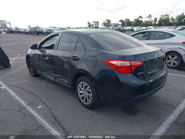 Photo 2 VIN: 2T1BURHE6JC036882 - TOYOTA COROLLA 