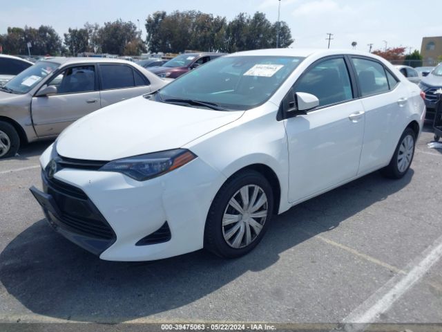 Photo 1 VIN: 2T1BURHE6JC057179 - TOYOTA COROLLA 