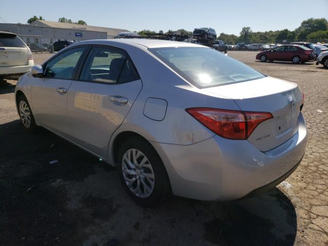 Photo 2 VIN: 2T1BURHE6JC089887 - TOYOTA COROLLA L 