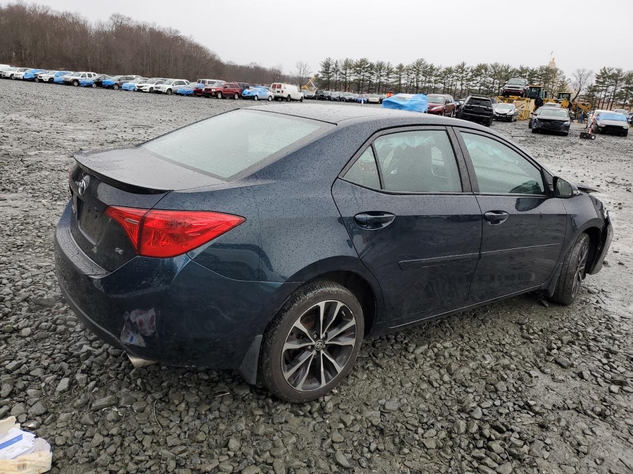 Photo 2 VIN: 2T1BURHE6JC091123 - TOYOTA COROLLA 