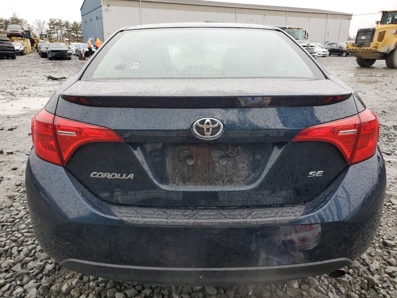 Photo 5 VIN: 2T1BURHE6JC091123 - TOYOTA COROLLA 