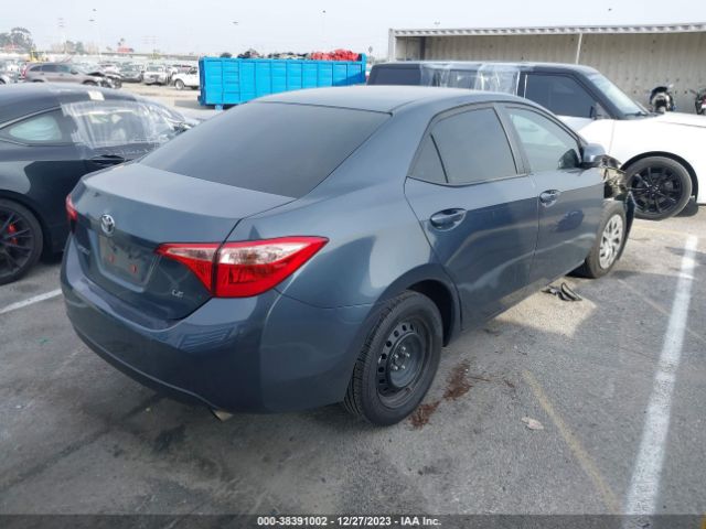 Photo 3 VIN: 2T1BURHE6JC113847 - TOYOTA COROLLA 