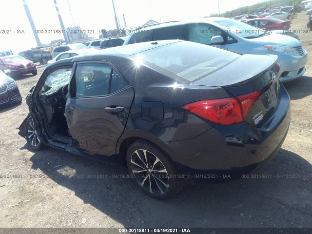 Photo 2 VIN: 2T1BURHE6JC114674 - TOYOTA COROLLA 