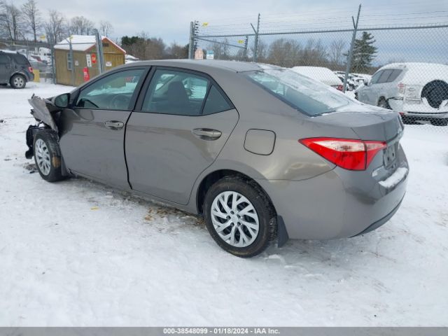 Photo 2 VIN: 2T1BURHE6JC115453 - TOYOTA COROLLA 