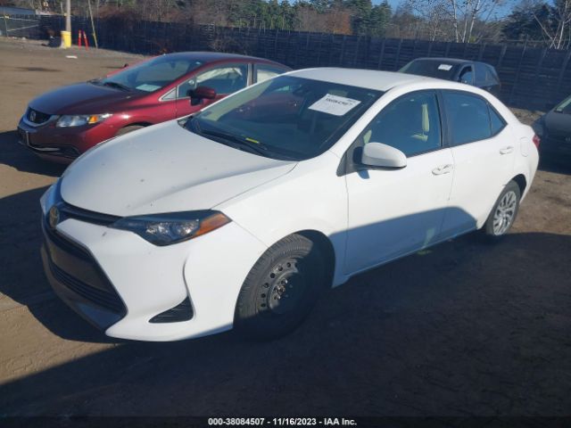 Photo 1 VIN: 2T1BURHE6JC123956 - TOYOTA COROLLA 