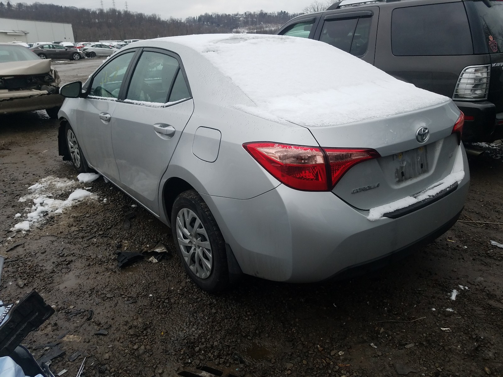 Photo 2 VIN: 2T1BURHE6KC180417 - TOYOTA COROLLA L 