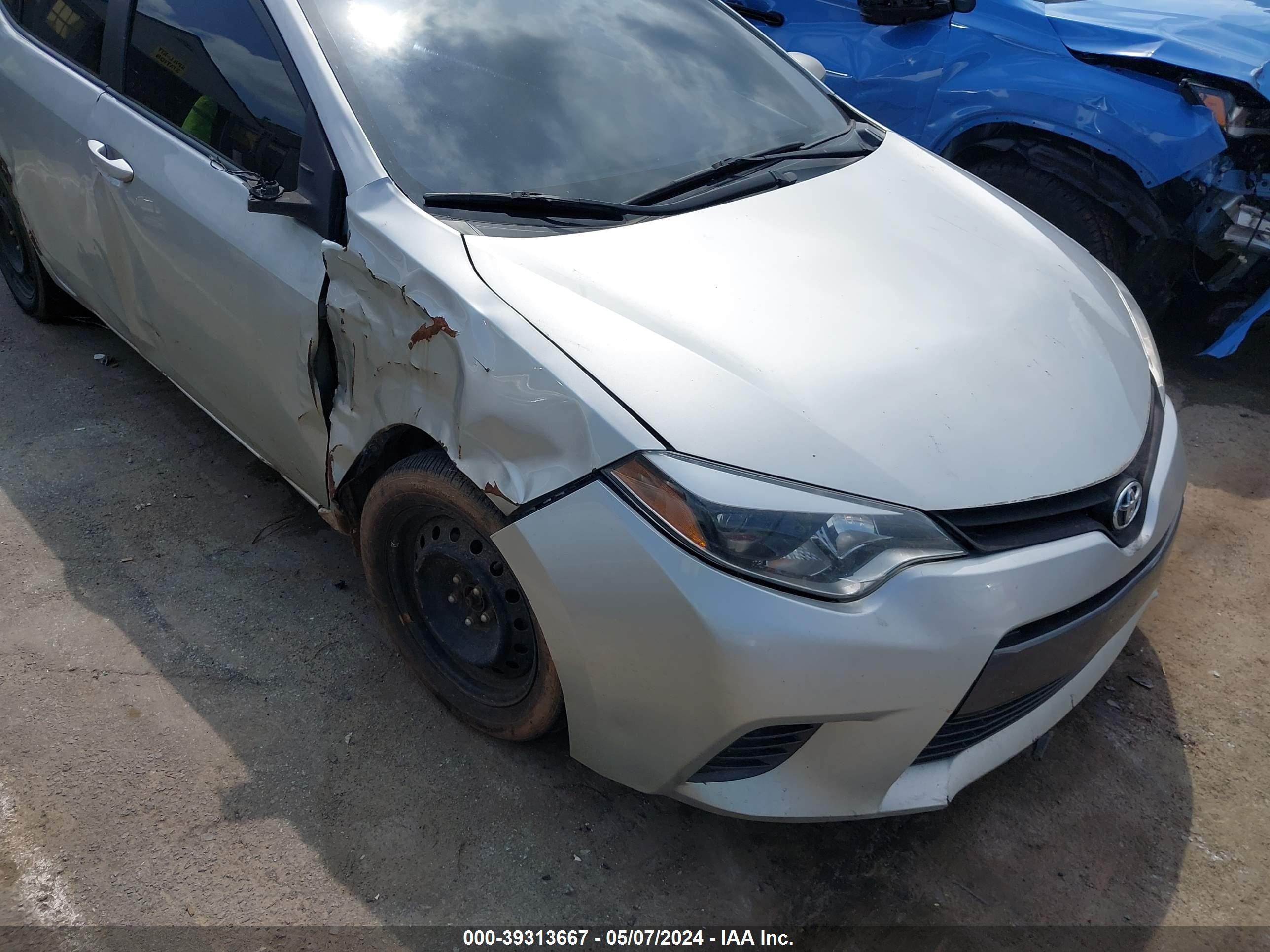 Photo 5 VIN: 2T1BURHE7FC232482 - TOYOTA COROLLA 