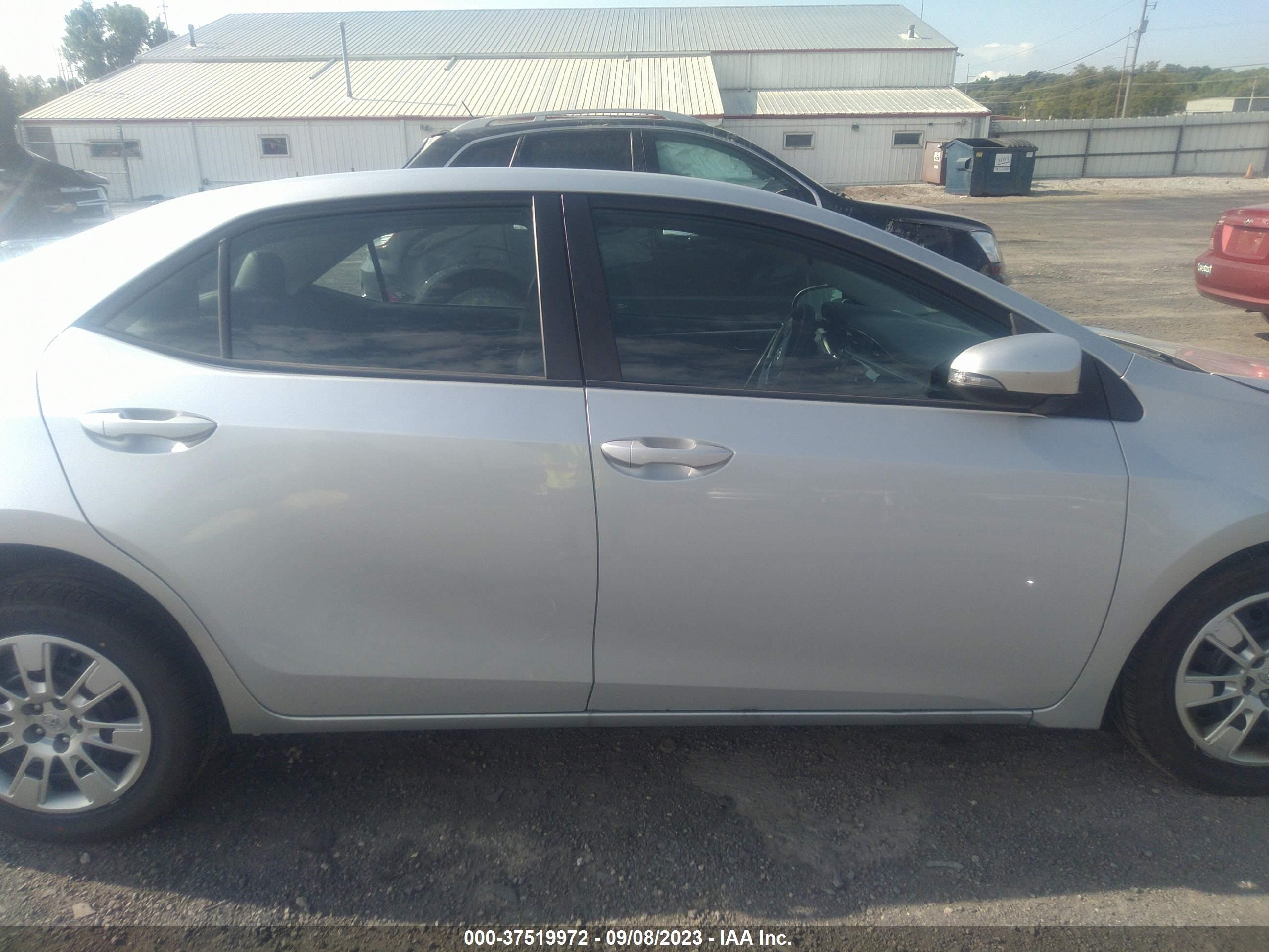 Photo 12 VIN: 2T1BURHE7FC268544 - TOYOTA COROLLA 