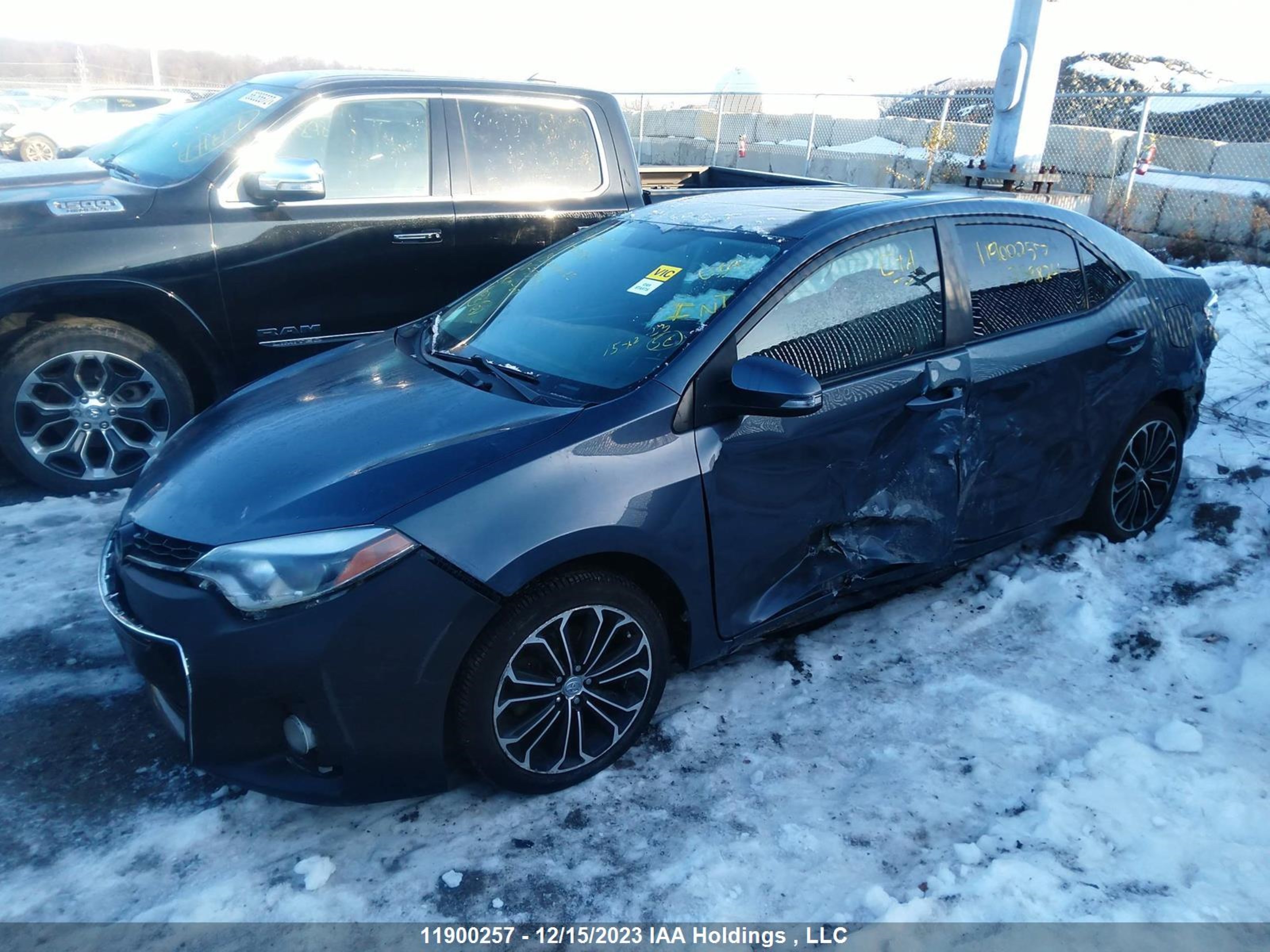 Photo 1 VIN: 2T1BURHE7FC339824 - TOYOTA COROLLA 