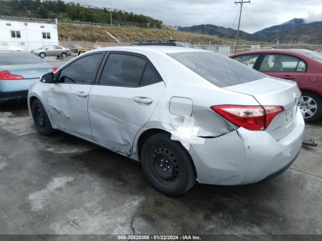 Photo 2 VIN: 2T1BURHE7HC832955 - TOYOTA COROLLA 