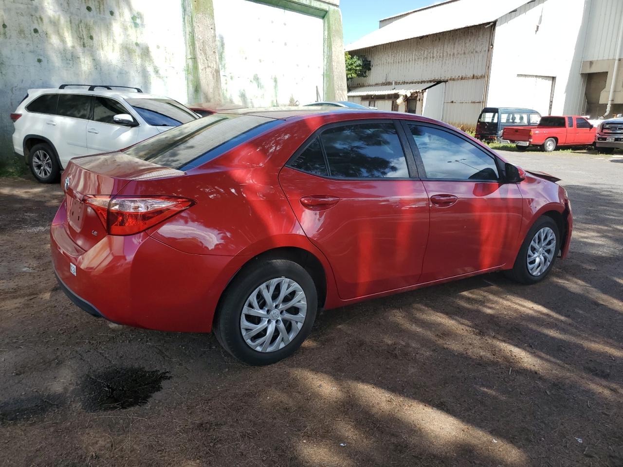 Photo 2 VIN: 2T1BURHE7HC863039 - TOYOTA COROLLA 