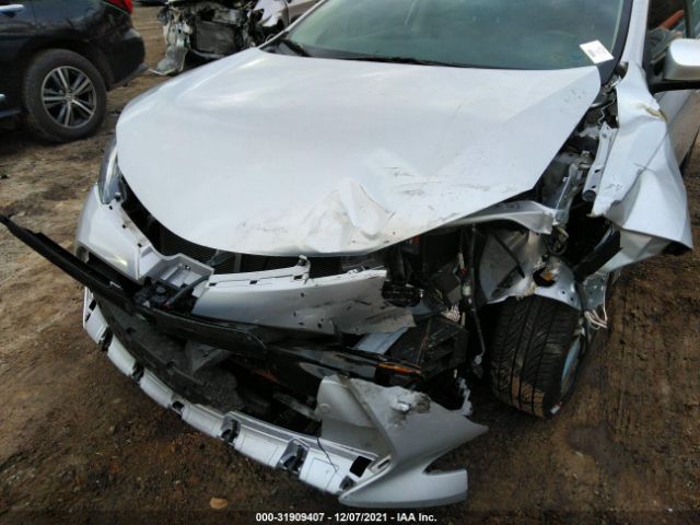 Photo 5 VIN: 2T1BURHE7JC055263 - TOYOTA COROLLA 