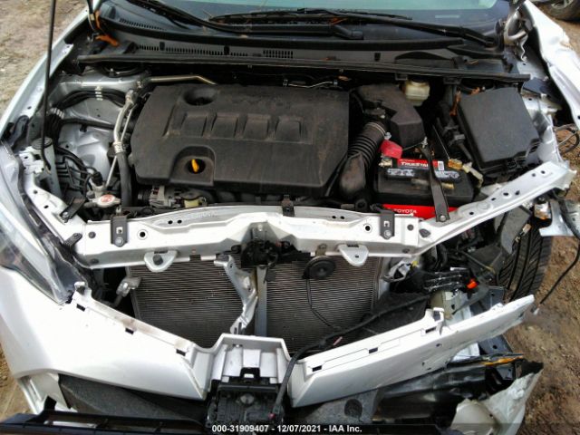 Photo 9 VIN: 2T1BURHE7JC055263 - TOYOTA COROLLA 