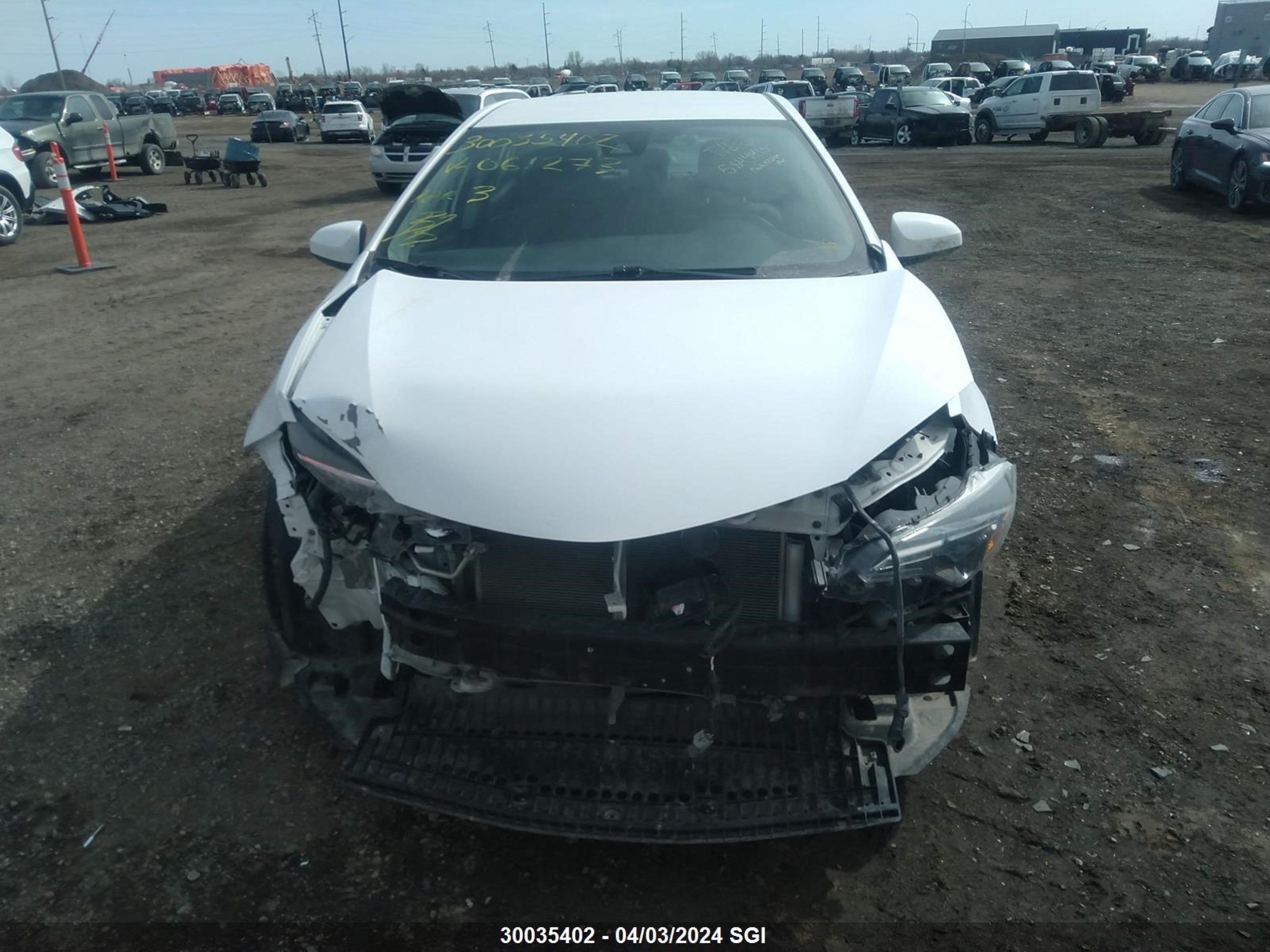 Photo 12 VIN: 2T1BURHE7JC061273 - TOYOTA COROLLA 