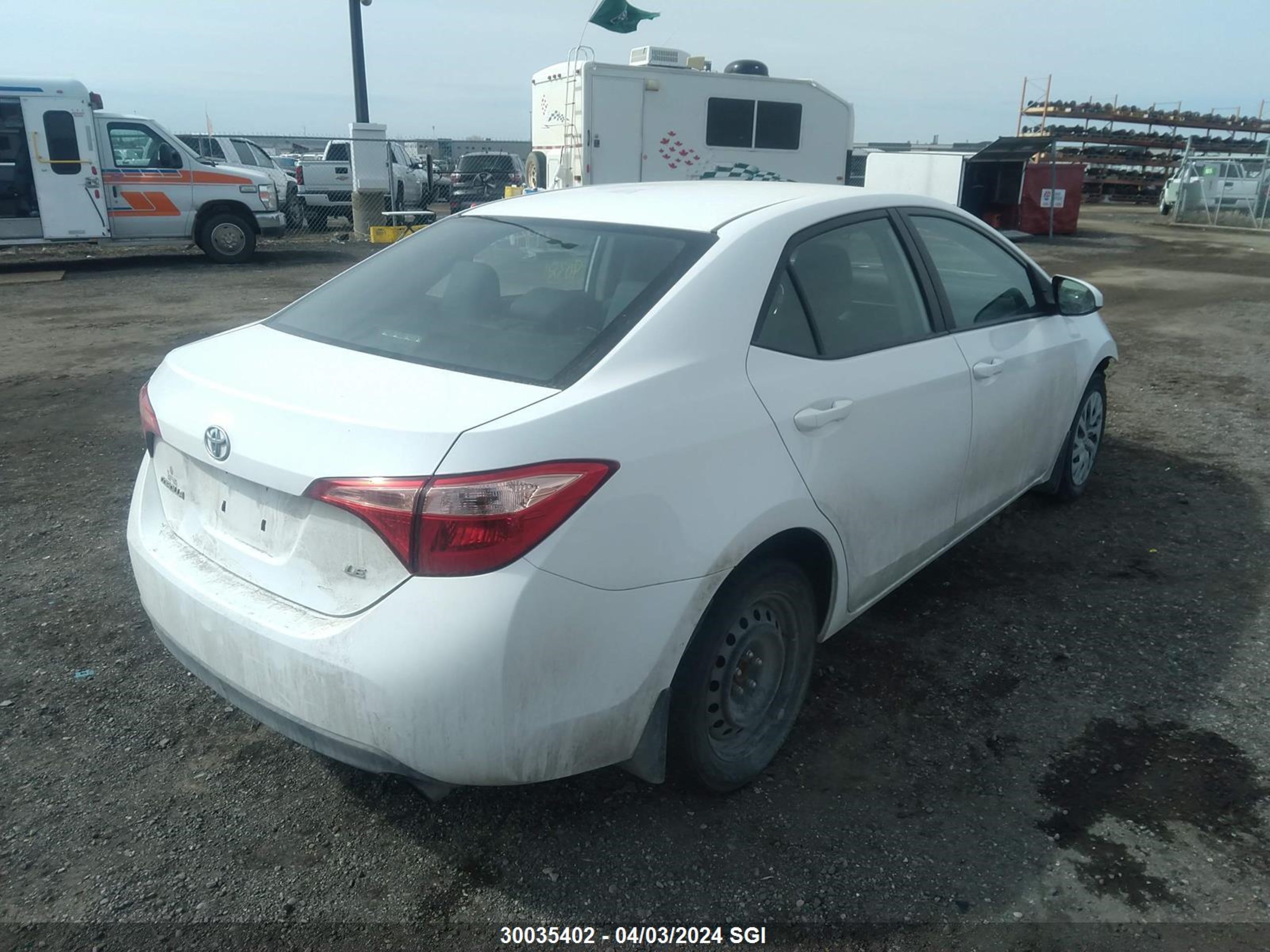 Photo 3 VIN: 2T1BURHE7JC061273 - TOYOTA COROLLA 