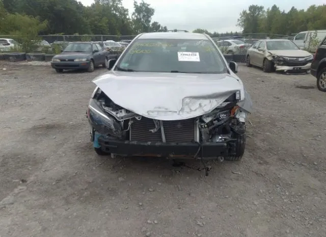 Photo 5 VIN: 2T1BURHE7JC110679 - TOYOTA COROLLA 