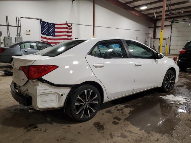 Photo 2 VIN: 2T1BURHE7JC122590 - TOYOTA COROLLA 