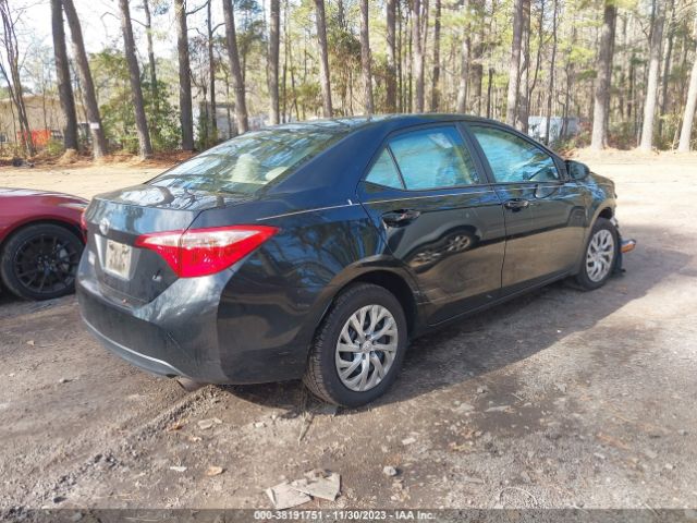 Photo 3 VIN: 2T1BURHE7JC123741 - TOYOTA COROLLA 