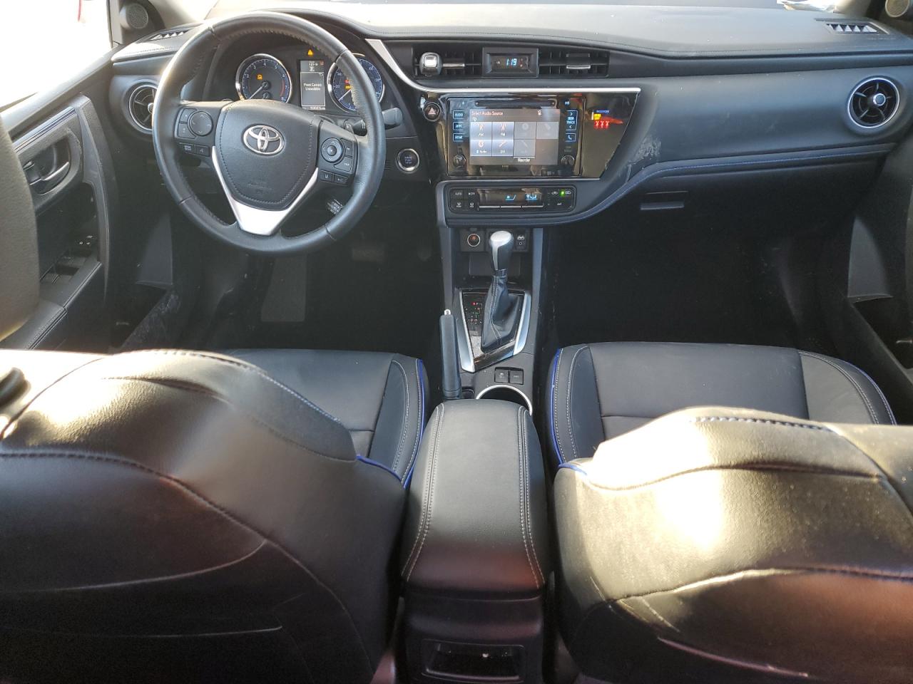 Photo 7 VIN: 2T1BURHE7KC166610 - TOYOTA COROLLA 