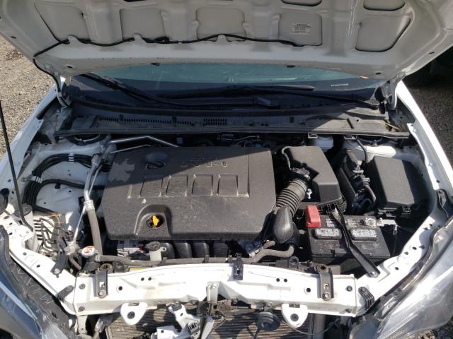 Photo 6 VIN: 2T1BURHE7KC242066 - TOYOTA COROLLA L 