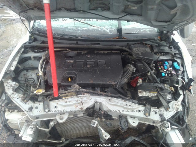 Photo 9 VIN: 2T1BURHE8EC010063 - TOYOTA COROLLA 