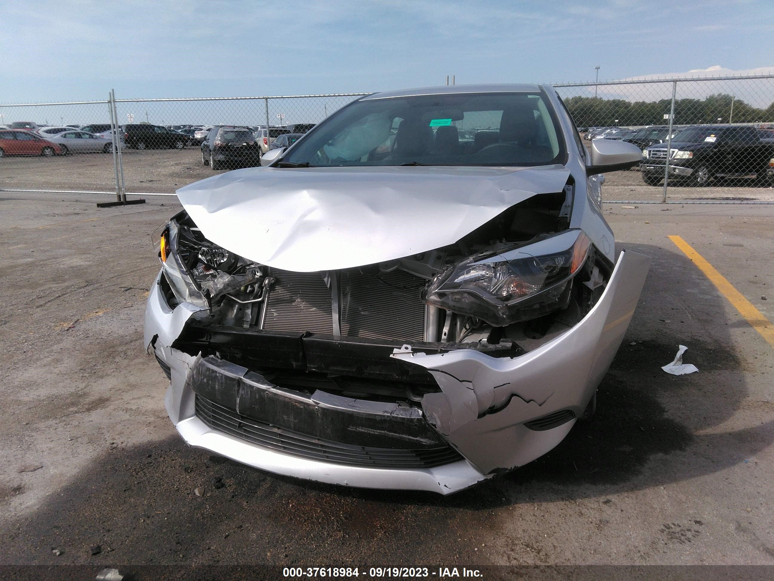 Photo 5 VIN: 2T1BURHE8FC255172 - TOYOTA COROLLA 