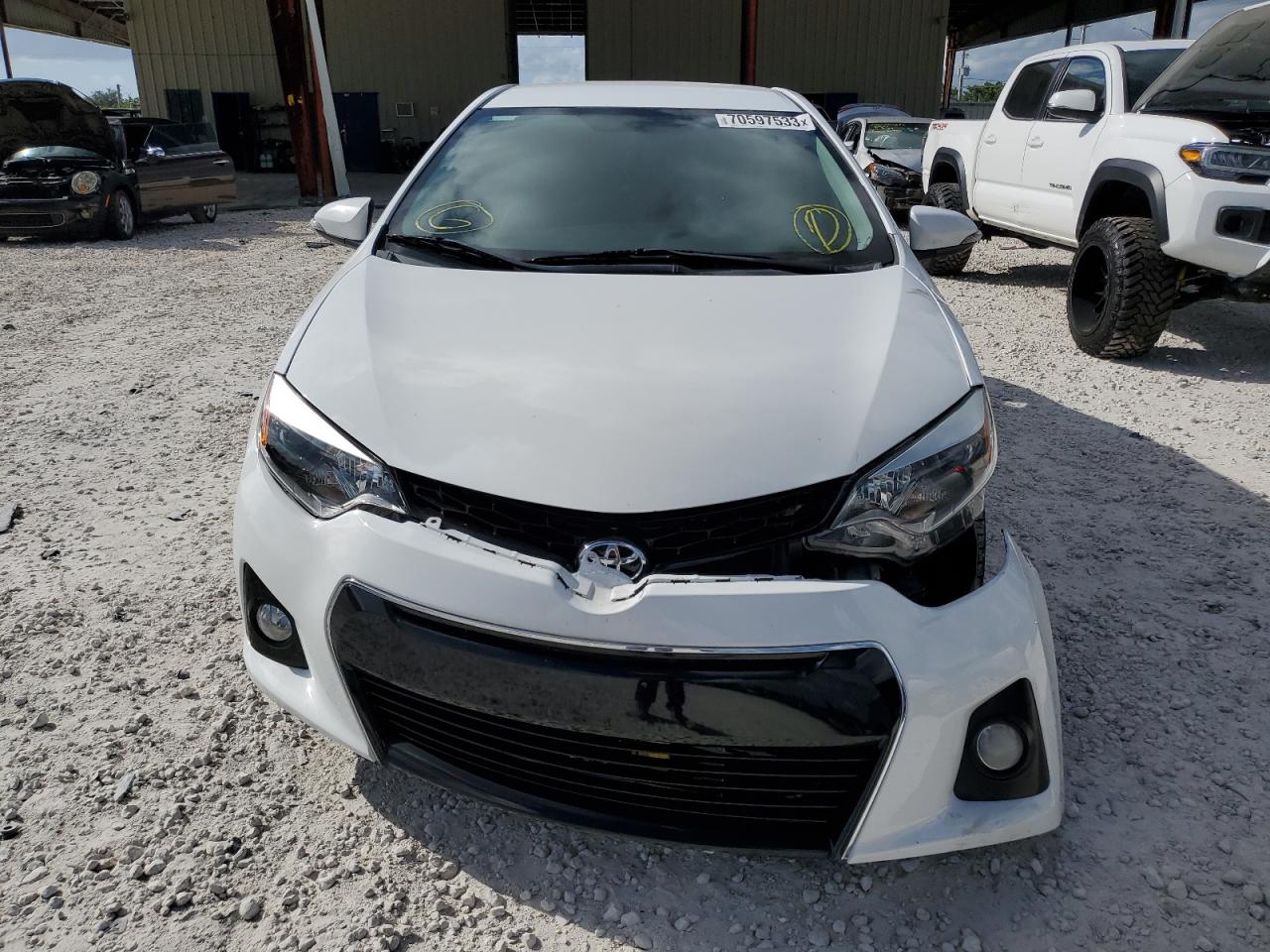 Photo 4 VIN: 2T1BURHE8FC261876 - TOYOTA COROLLA 