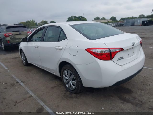 Photo 2 VIN: 2T1BURHE8FC263708 - TOYOTA COROLLA 