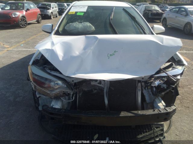 Photo 5 VIN: 2T1BURHE8FC410948 - TOYOTA COROLLA 