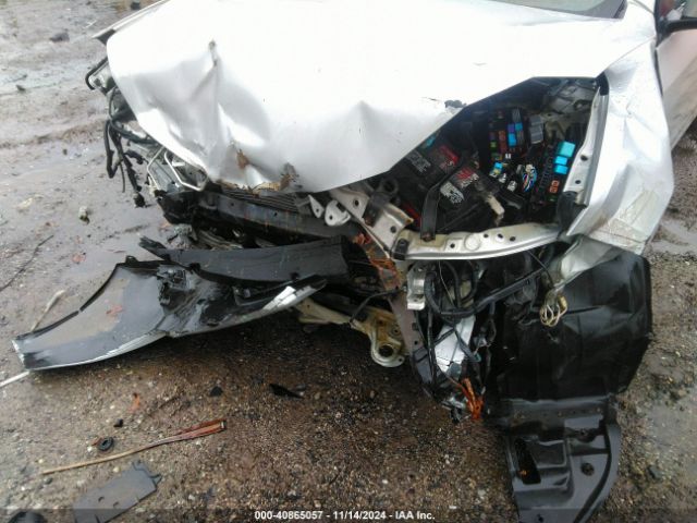 Photo 5 VIN: 2T1BURHE8FC479462 - TOYOTA COROLLA 