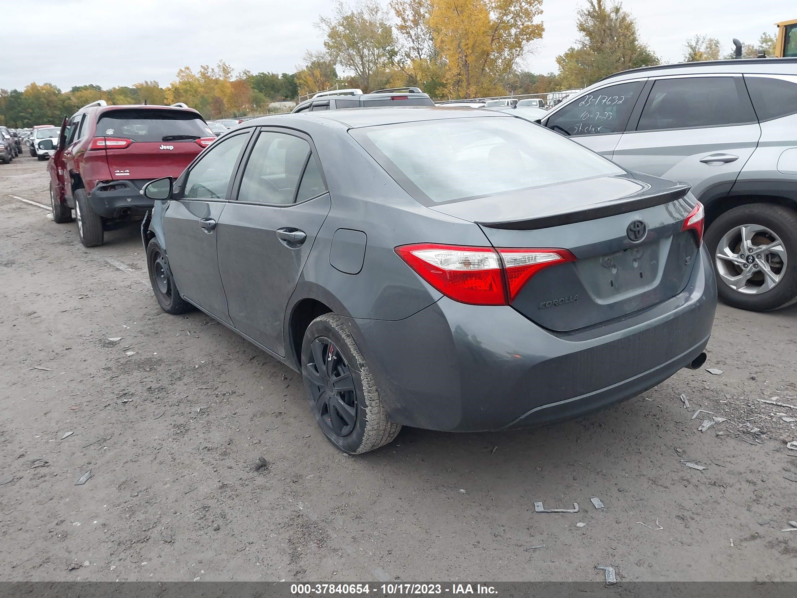 Photo 2 VIN: 2T1BURHE8GC630303 - TOYOTA COROLLA 