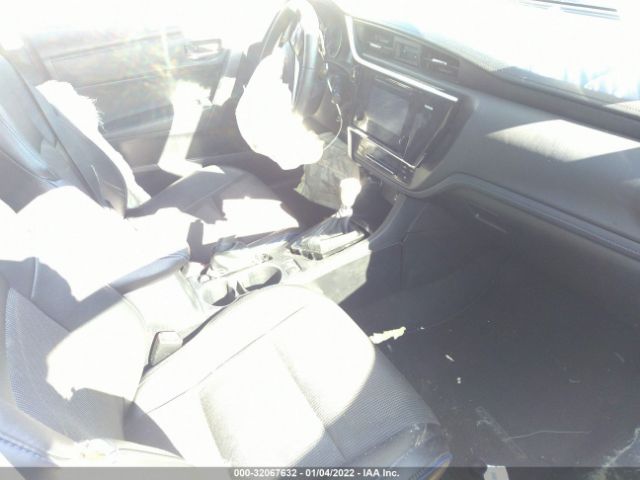 Photo 4 VIN: 2T1BURHE8HC797889 - TOYOTA COROLLA 