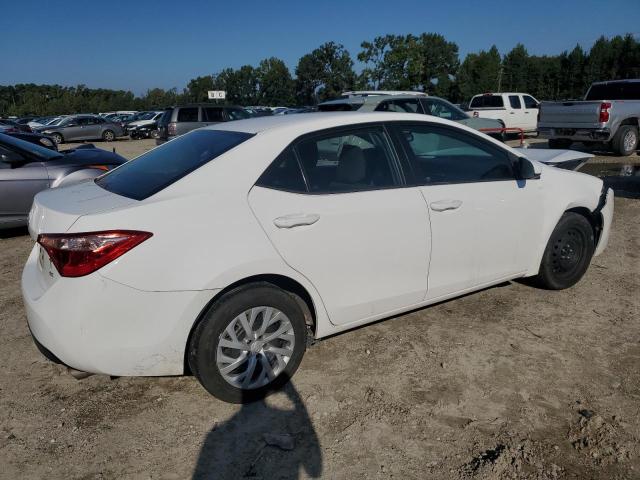 Photo 2 VIN: 2T1BURHE8HC872011 - TOYOTA COROLLA L 