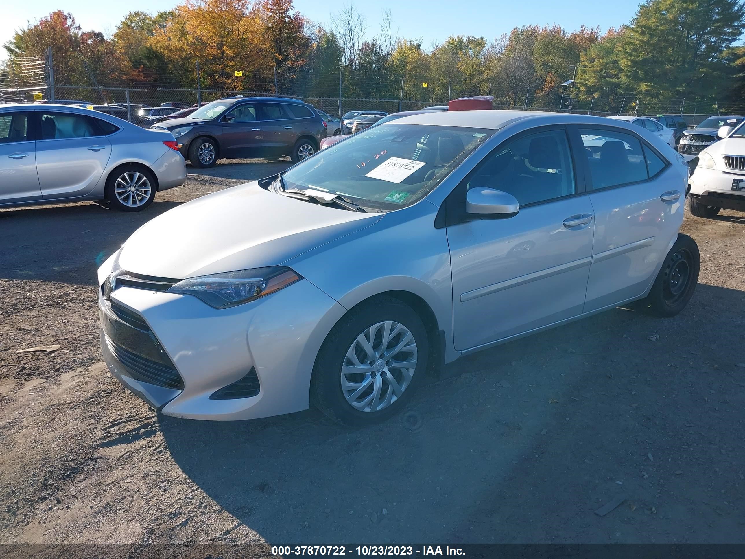 Photo 1 VIN: 2T1BURHE8JC001258 - TOYOTA COROLLA 