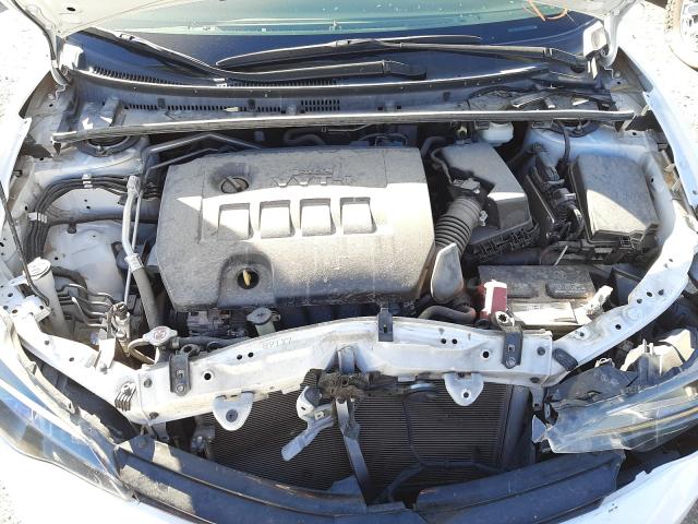 Photo 6 VIN: 2T1BURHE8JC010994 - TOYOTA COROLLA L 