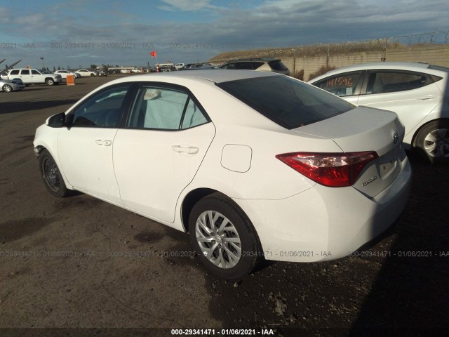 Photo 2 VIN: 2T1BURHE8JC032199 - TOYOTA COROLLA 