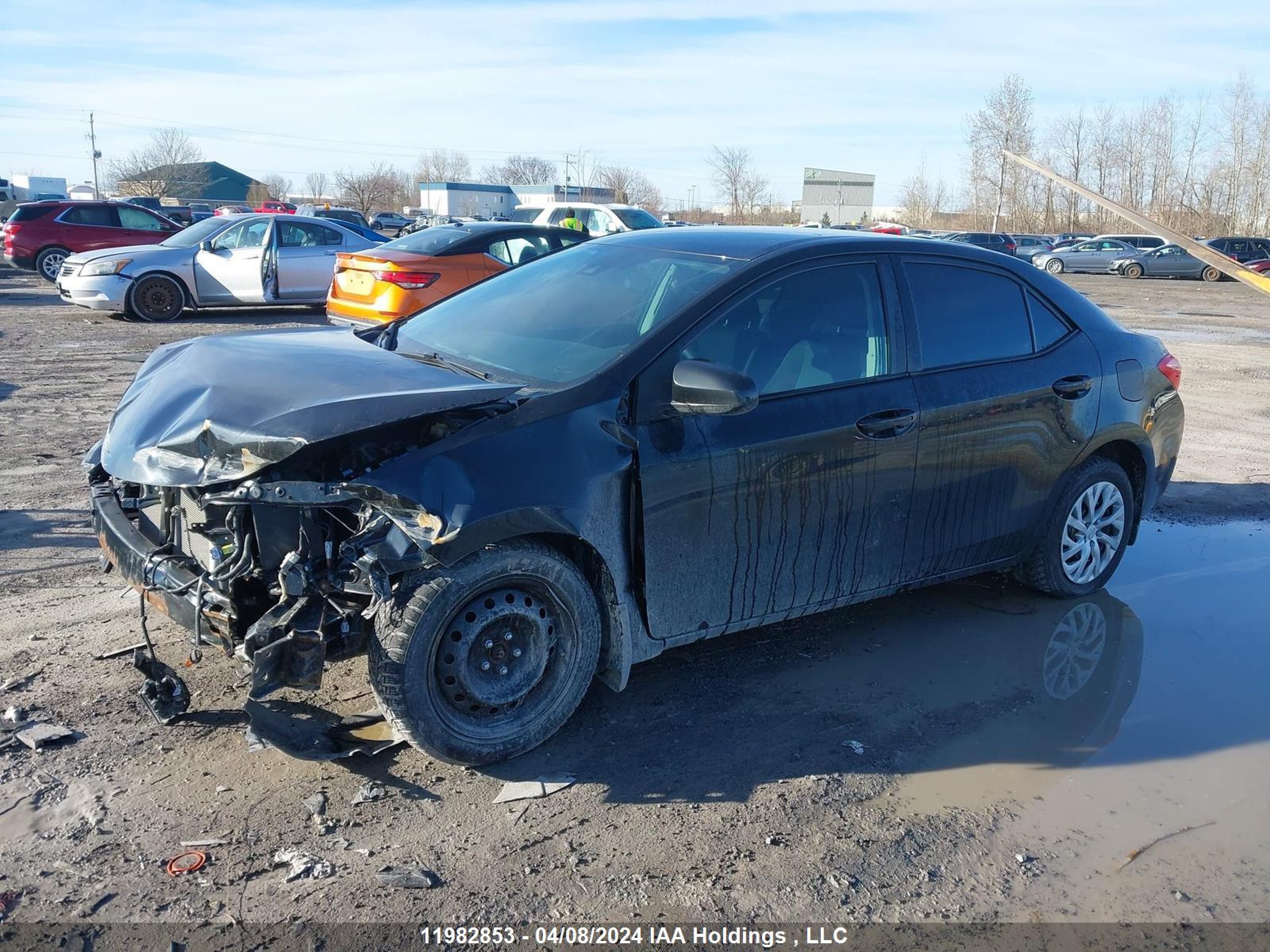 Photo 1 VIN: 2T1BURHE8JC056941 - TOYOTA COROLLA 