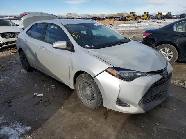 Photo 3 VIN: 2T1BURHE8JC066689 - TOYOTA COROLLA L 