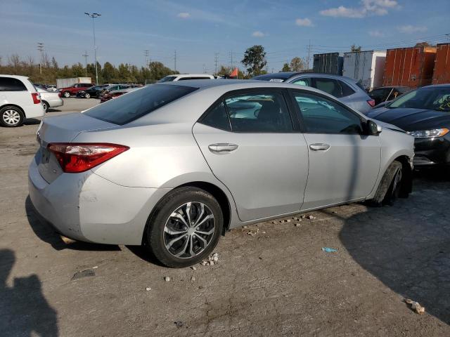 Photo 2 VIN: 2T1BURHE8JC072475 - TOYOTA COROLLA L 