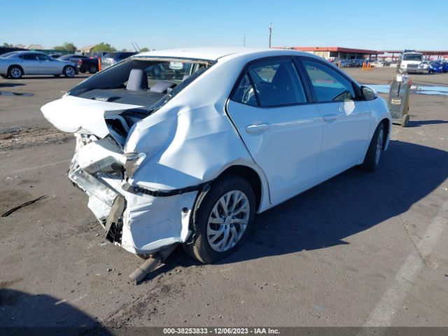 Photo 3 VIN: 2T1BURHE8JC080706 - TOYOTA COROLLA 