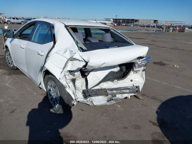 Photo 5 VIN: 2T1BURHE8JC080706 - TOYOTA COROLLA 