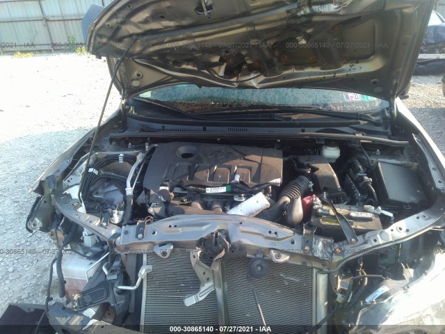 Photo 9 VIN: 2T1BURHE8JC098249 - TOYOTA COROLLA 