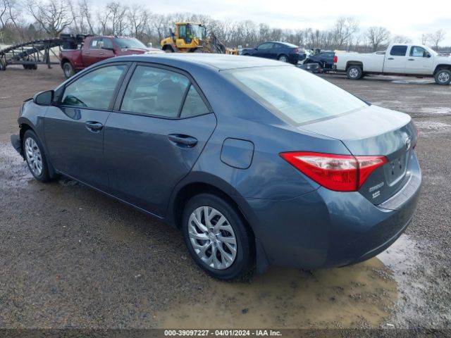 Photo 2 VIN: 2T1BURHE8KC139173 - TOYOTA COROLLA 