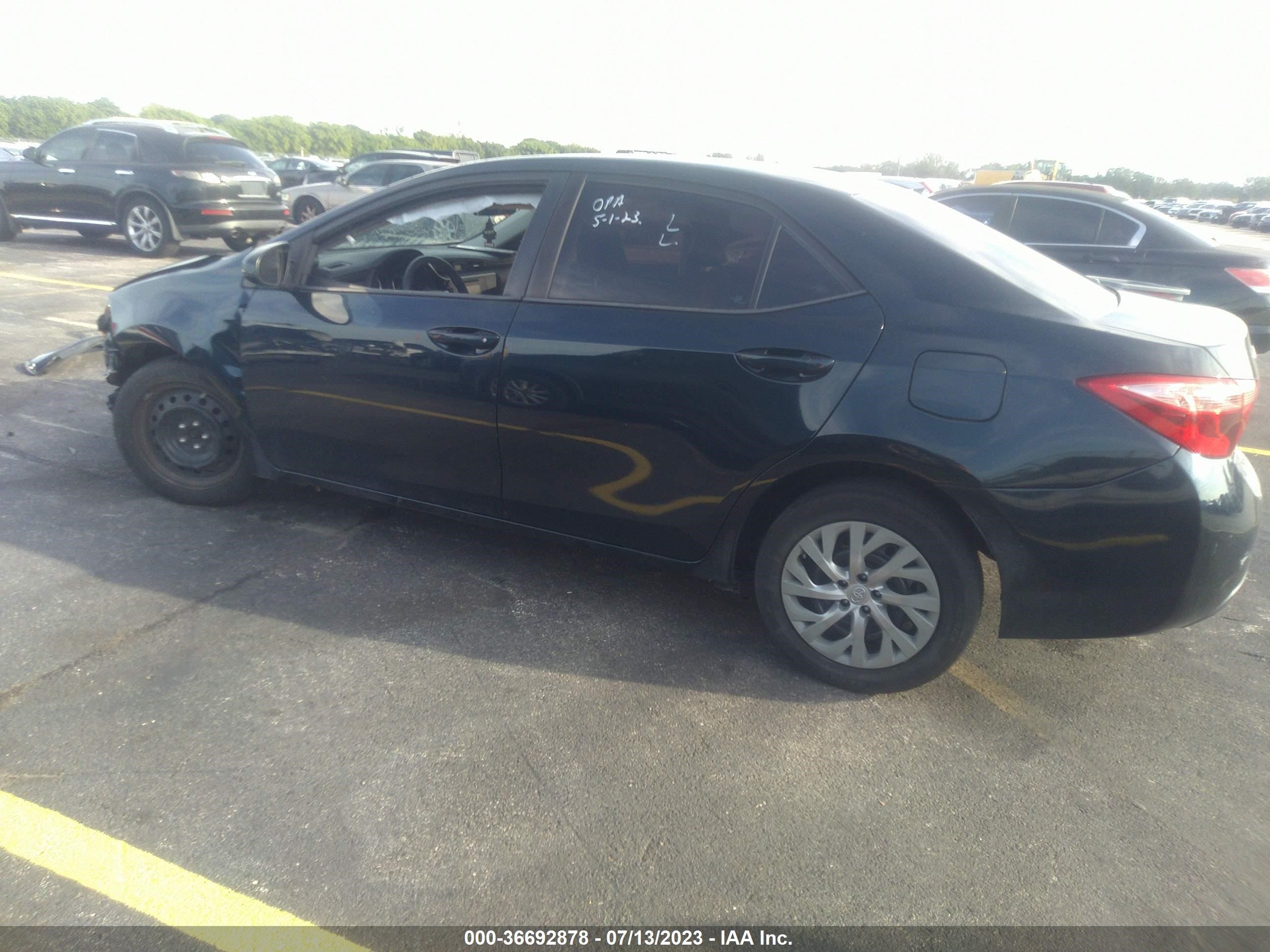 Photo 13 VIN: 2T1BURHE8KC175641 - TOYOTA COROLLA 